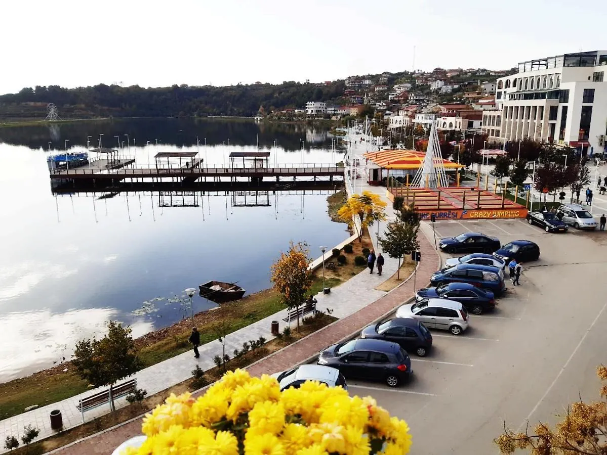 Ku&Na Hotel Belsh